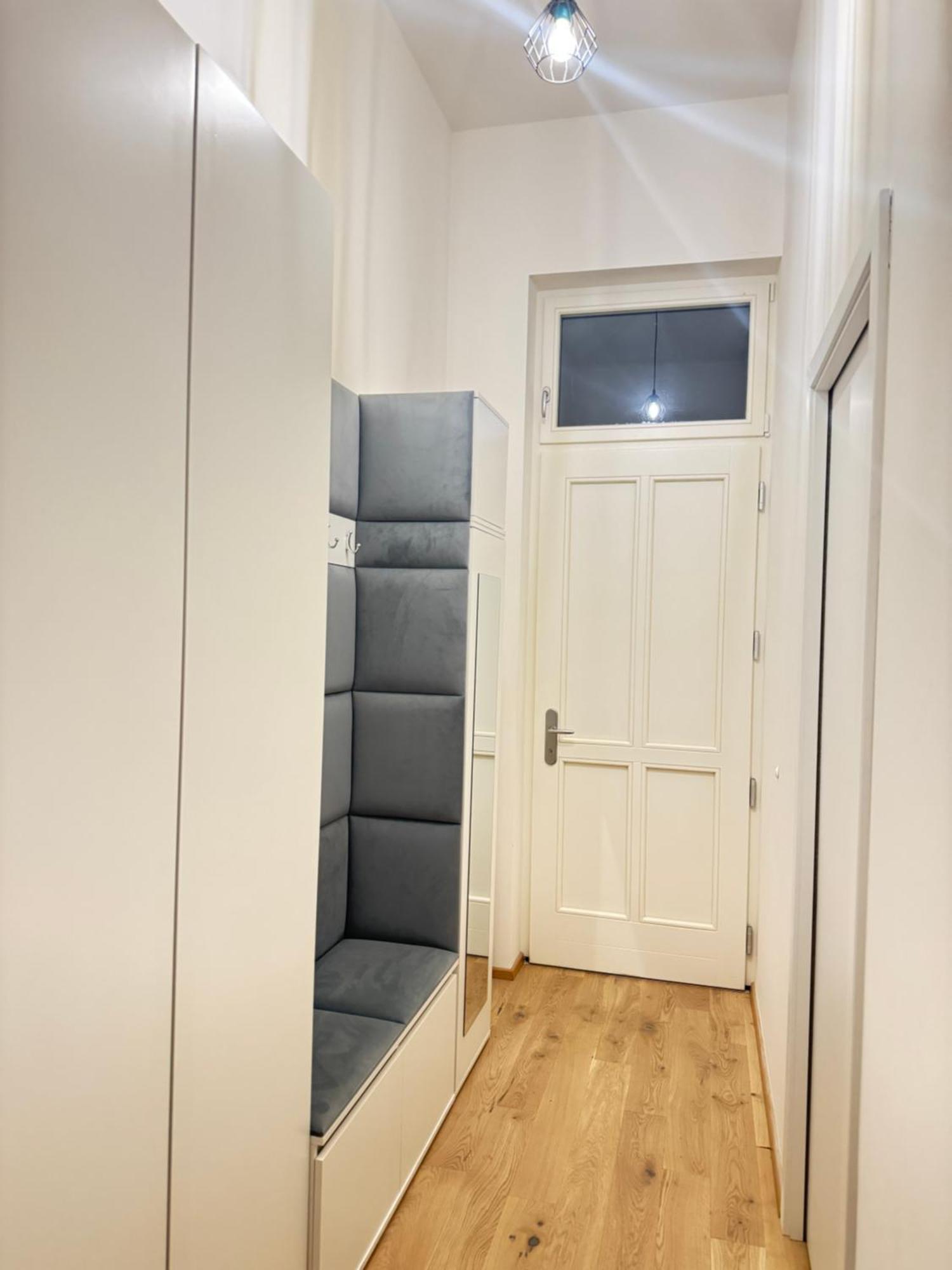 Free Parking - Cozy Apartment Near Vysehrad Railway Bridge Prague Exterior photo