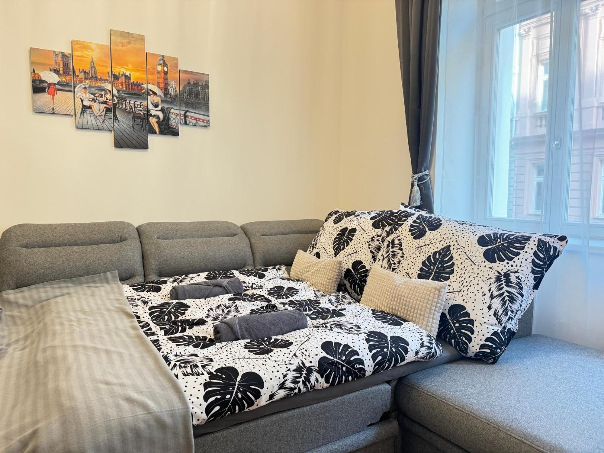 Free Parking - Cozy Apartment Near Vysehrad Railway Bridge Prague Exterior photo